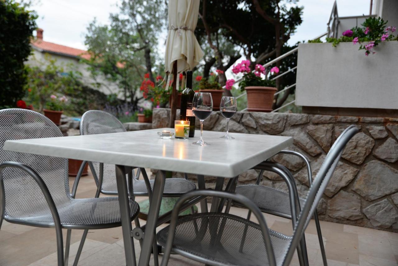 Apartments Palma & Pino Cres Zewnętrze zdjęcie