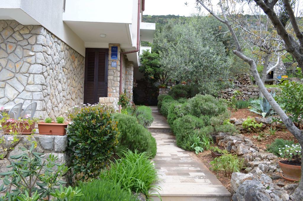 Apartments Palma & Pino Cres Zewnętrze zdjęcie