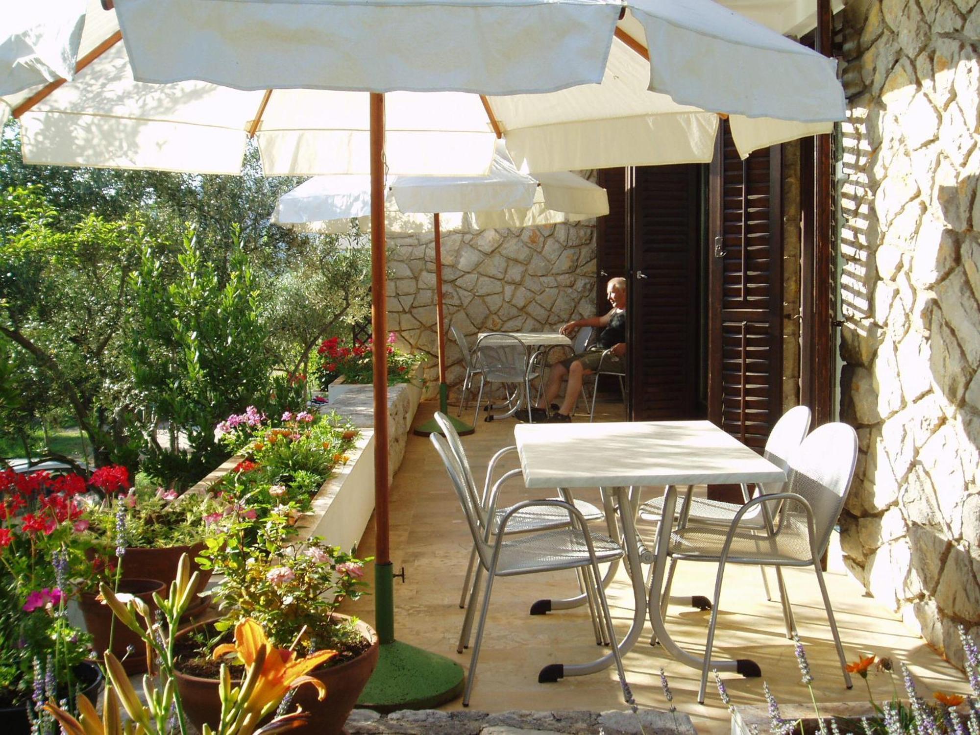 Apartments Palma & Pino Cres Zewnętrze zdjęcie